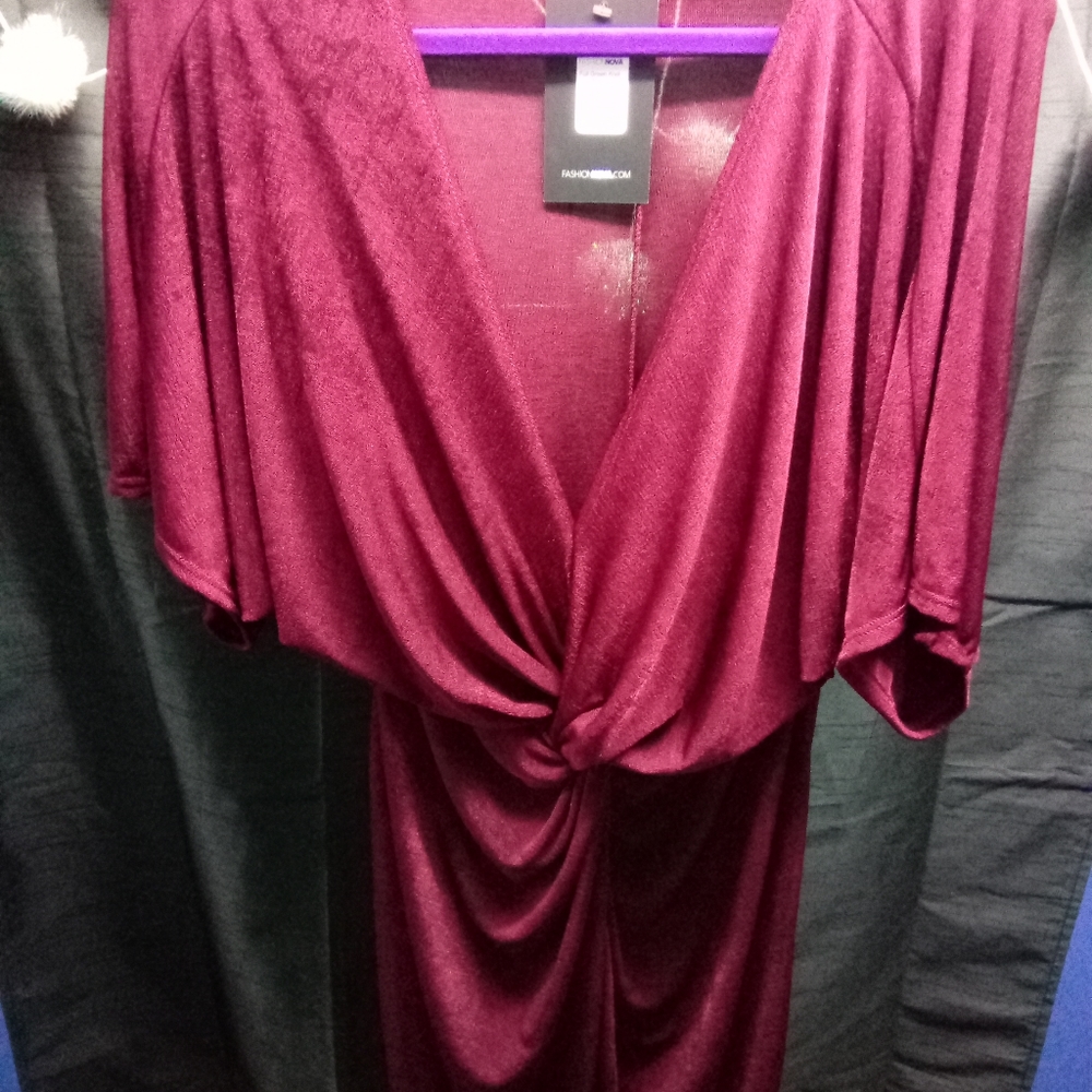 Full gown knot dress by Fashion Nova